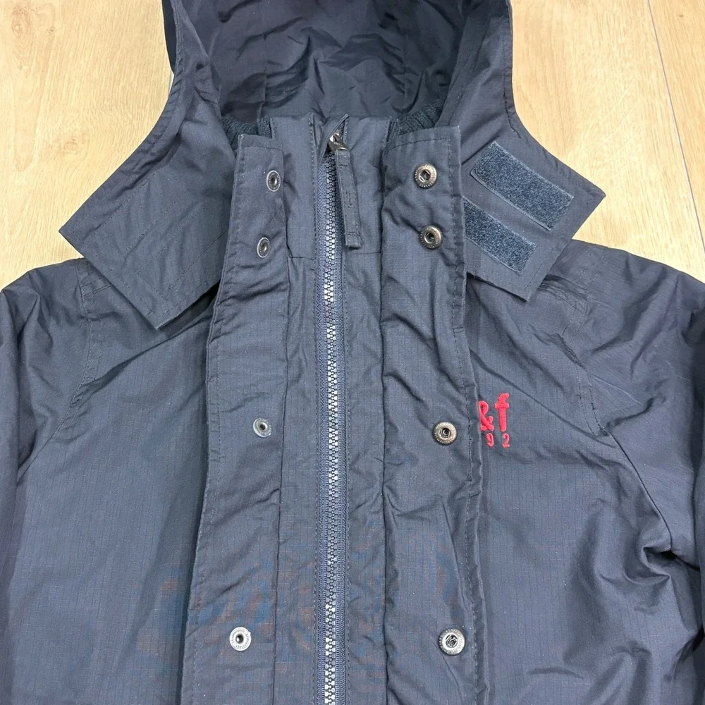 Abercrombie Kids All Season Weather Warrior Jacket Navy Blue Ripstop Small S